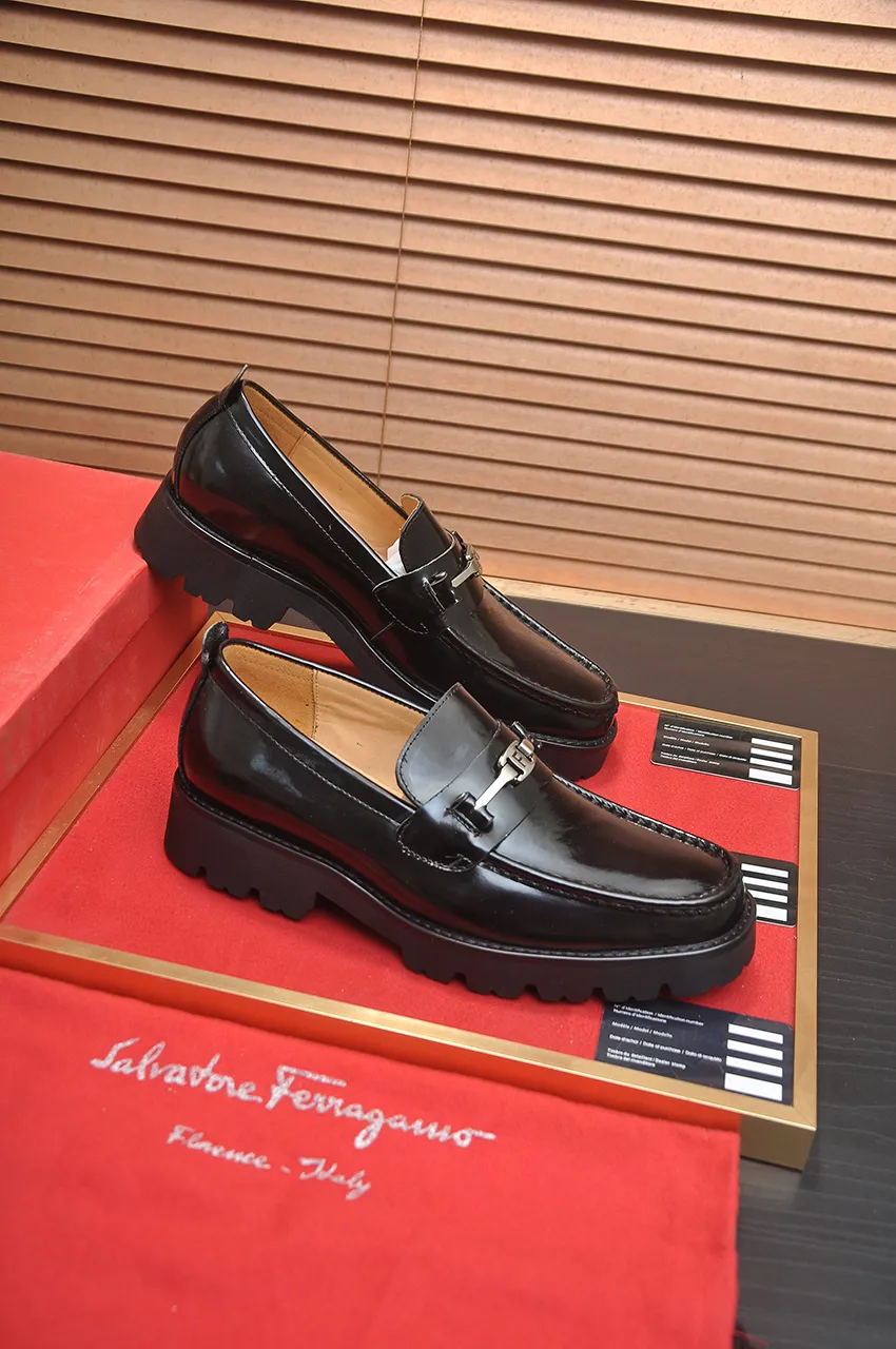 Men's shoes 💰500💶[Ferragamo/Ferragamo] The latest model in the counter. Original imported high-quality cowhide with open edges + imported 🐂 water-dyed cowhide lining + original luxury metal buckle + original combined outsole. Comparison without pressure 38--45 (45 is custom-made and cannot be returned or exchanged)